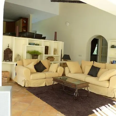 11647 - Private Cosy In Area Marbella
